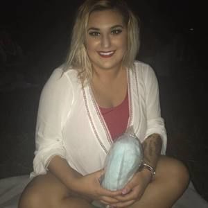 Meet your Posher, Hannah grace